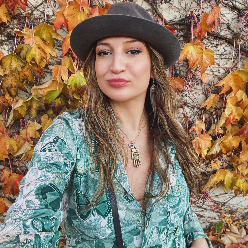 Meet your Posher, Sofia